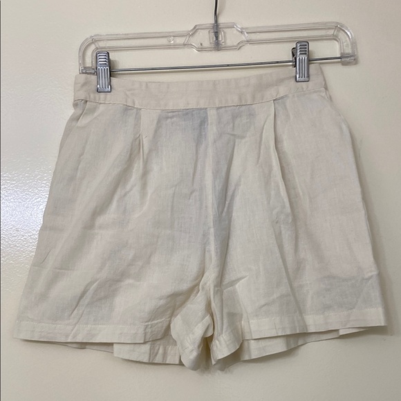 PrettyLittleThing Pants - Cream / off white linen Shorts - PrettyLittleThing